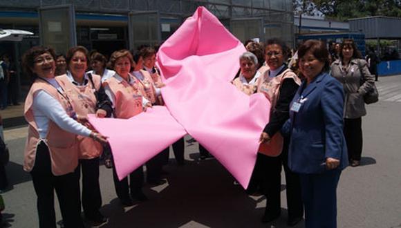 Cada mes se detectan 213 nuevos casos de cáncer de mama en Hospital Rebagliati