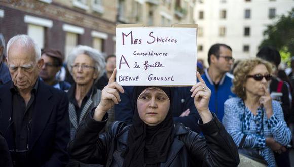 Francia: Musulmanes critican al yihadismo