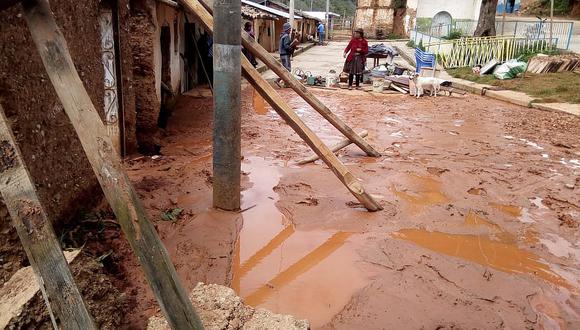 Huaico deja a 30 viviendas afectadas en Huancavelica (FOTOS)