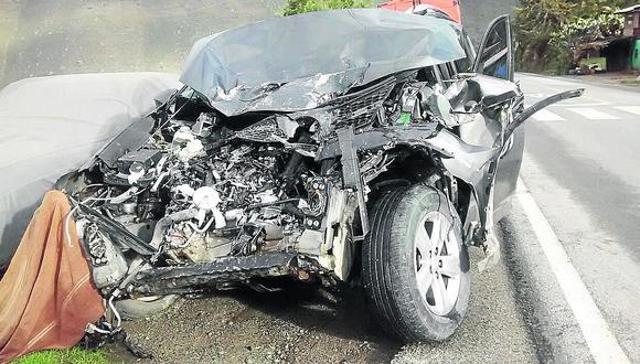 Un fiscal de Huaraz y su esposa fallecen en un violento accidente 