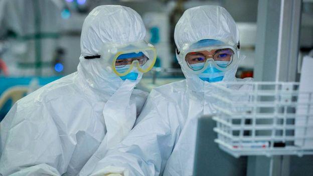 Según la OMS, el 80% de los infectados desarrollará síntomas leves, el 14% síntomas severos y un 6% sufrirá síntomas graves. (Foto: Getty Images, via BBC Mundo)