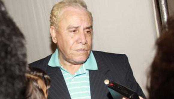 Inhabilita a Polo Campos