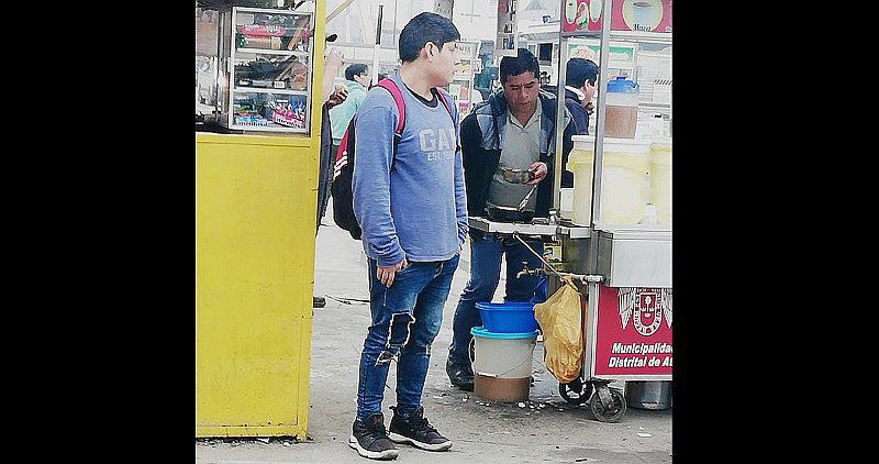 Detienen y golpean a sujeto acusado de tocamientos indebidos a escolares (VIDEO)