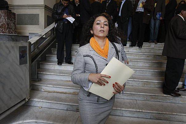 Cecilia Chacón: "Otros no tienen el cariño ni los votos del pueblo" (VIDEO)