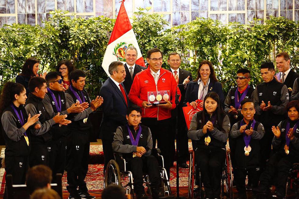 Medallistas Parapanamericanos fueron reconocidos por presidente Martín Vizcarra en Palacio de Gobierno