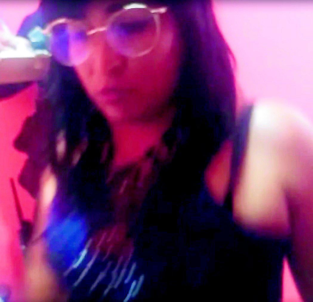 Peperas vuelven al ataque, mujer duerme a dos y les roba hasta anillo de boda