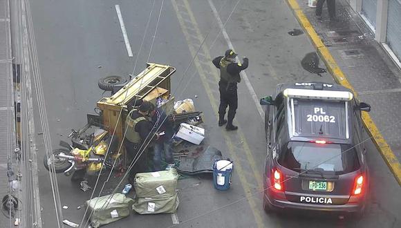Violento accidente en la calle Ayacucho de la ciudad de Tacna. (Foto: Cortesía MPT)