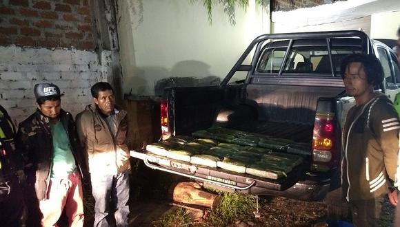 Policía intercepta camioneta con más de 33 kilos de alcaloide de cocaína
