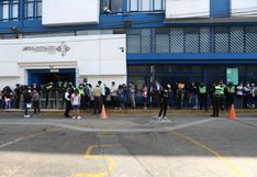 Reportan largas colas en sede Breña de Migraciones para tramitar pasaporte