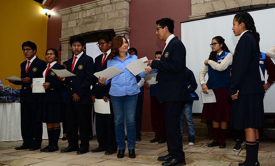 Jóvenes velarán por el patrimonio cultural de Moquegua 