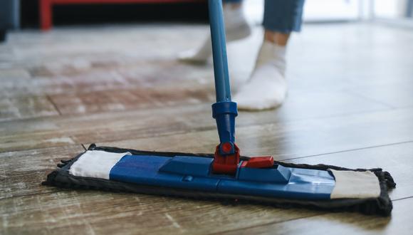 Trucos caseros para limpiar el suelo y no dejar huellas. (Foto: Pexels)