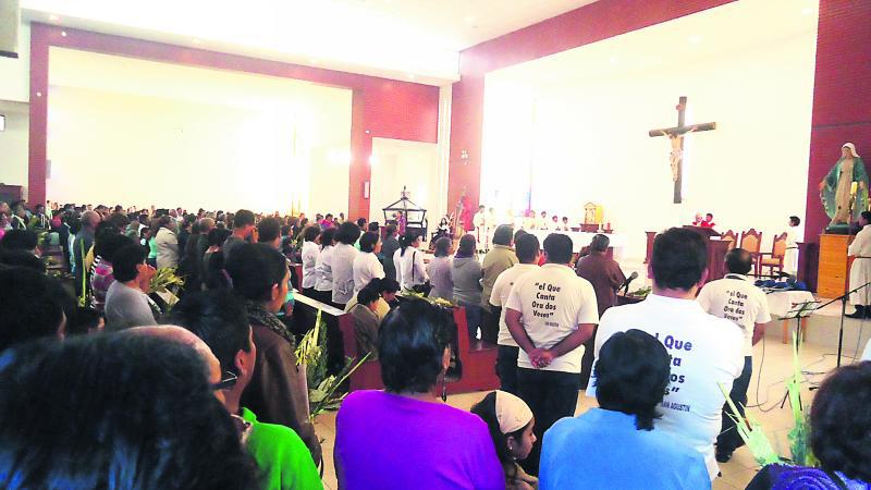 Párroco de Pisco pide fe y devoción