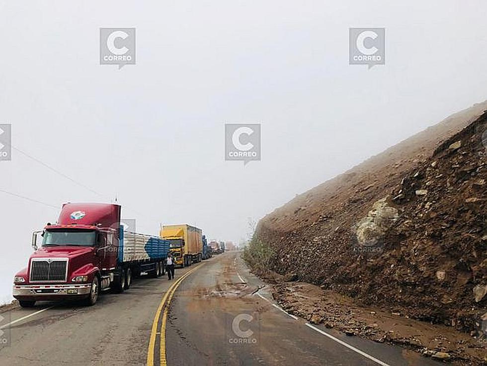 Huaico asustó a pasajeros de vehículos en la vía Costanera a Ilo (FOTOS)