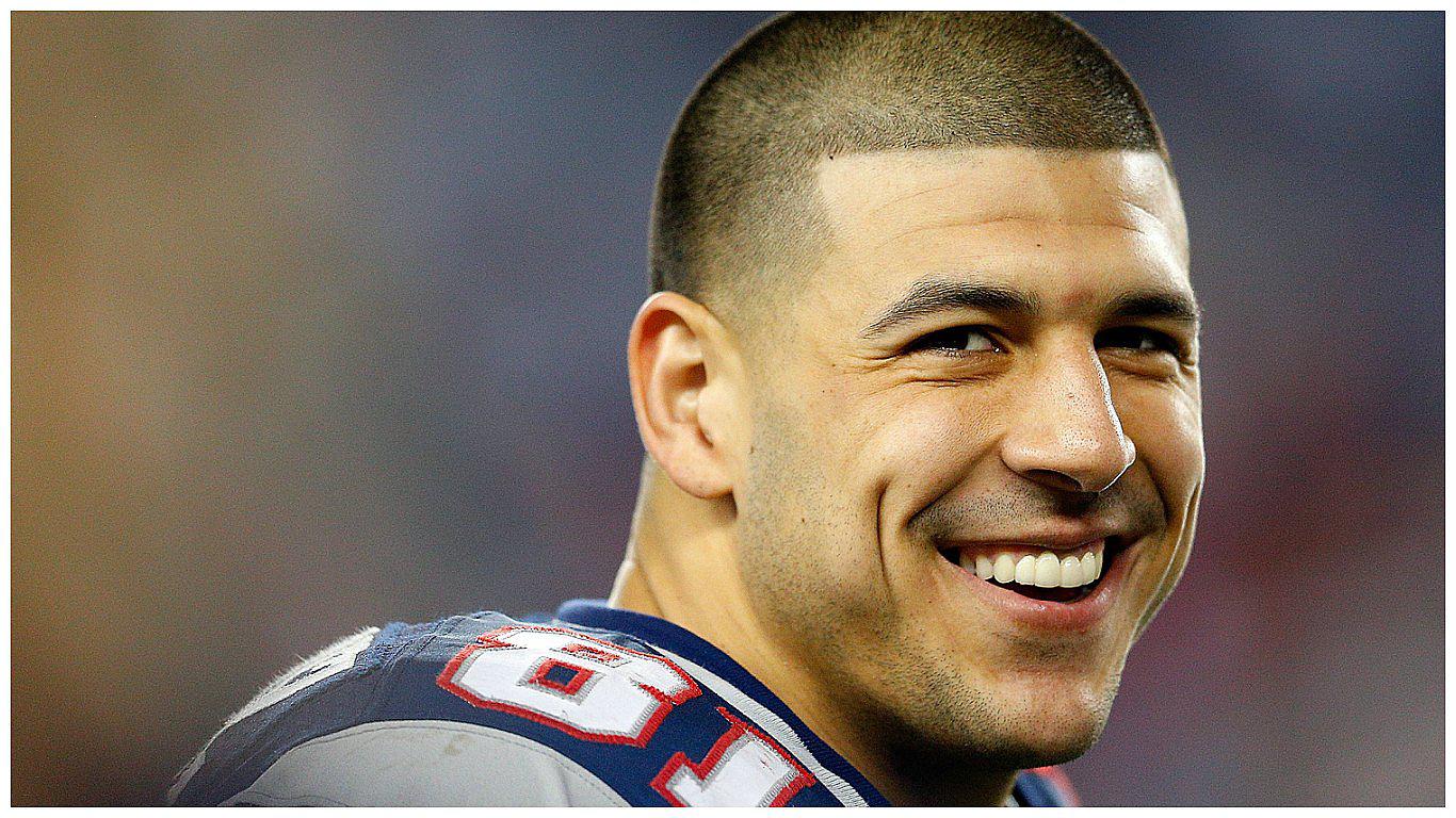 Aaron Hernandez: hallan muerto en su celda a jugador de fútbol americano (VIDEO)