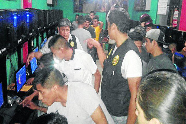 Intervienen cabinas de internet sin filtros antipornográficos 