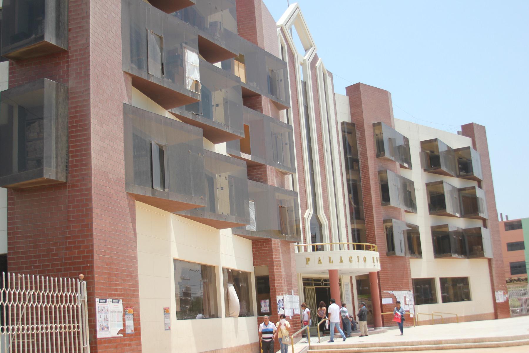 Municipalidad de JLO paga 11 mil soles por informe copiado