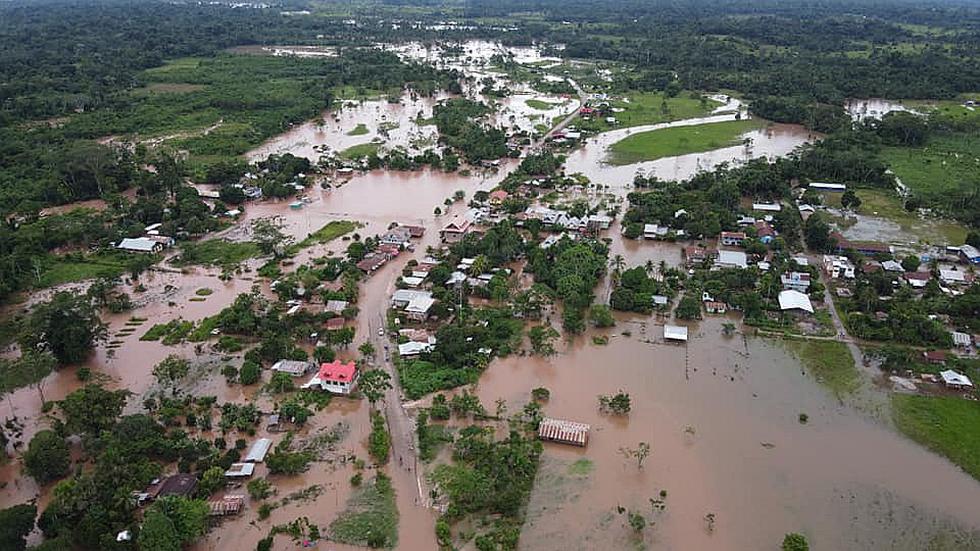 400 afectados por desborde de tres ríos en Codo de Pozuzo