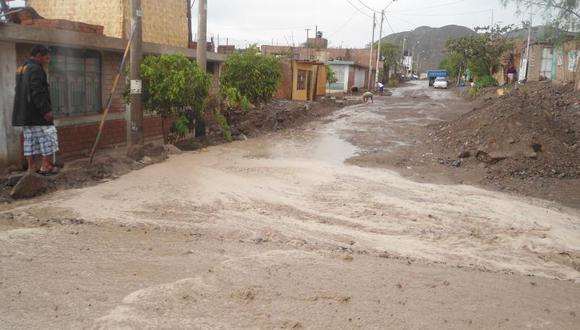 Lluvia torrencial alarma pobladores de Nasca 