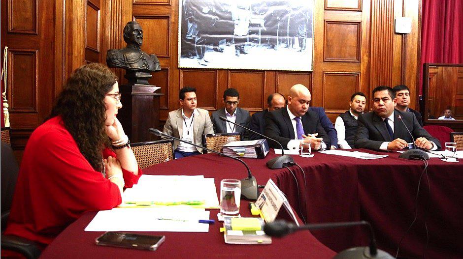 Gabriel Prado aduce que “firmó en blanco” y apareció cuenta en banca D’Andorra 