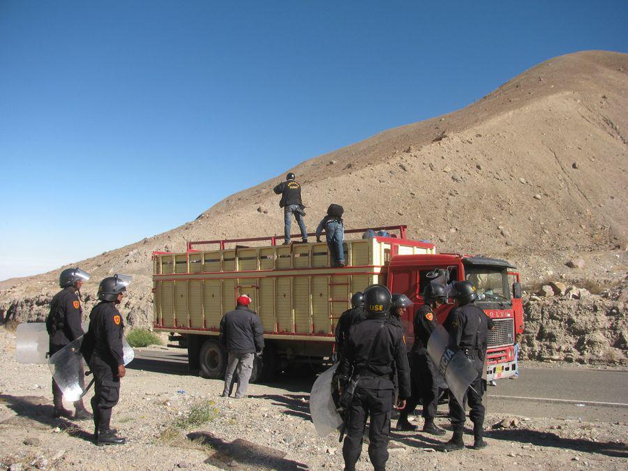 Policías puneños ingresaban a Tacna para amedrentar y asaltar a viajeros
