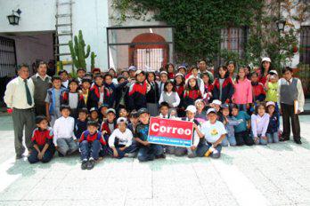 Niños de I.E. José Olaya visitaron Correo