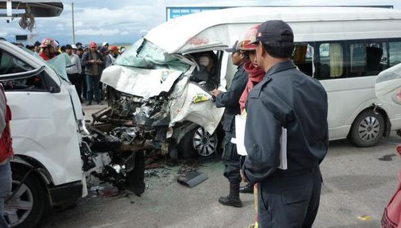 Accidente de tránsito deja  daños materiales en Juliaca