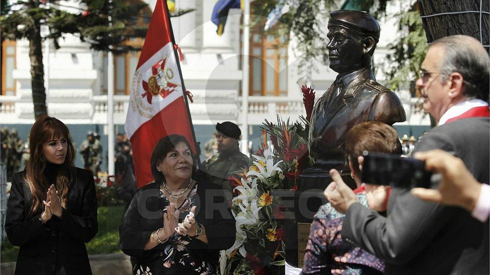 Congreso rindió homenaje a militares caídos en operativo Chavín de Huántar (Galería)