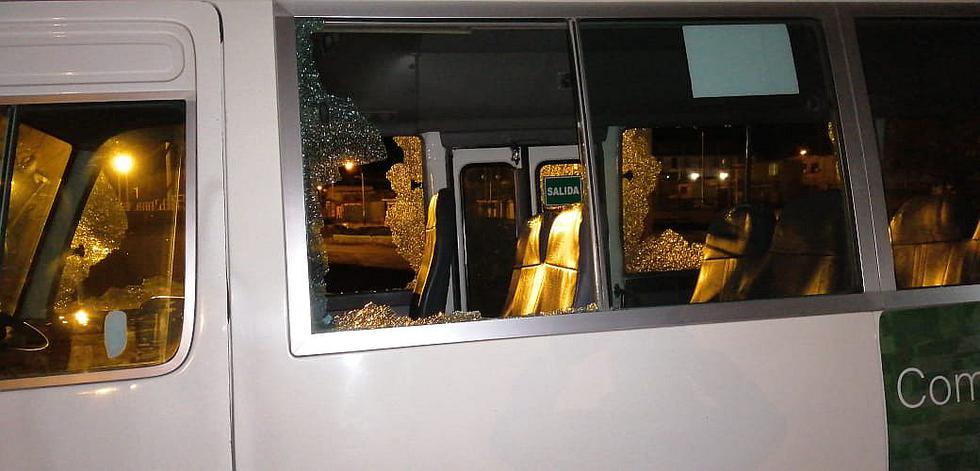 14 heridos dejó ataque de manifestantes a vehículos de Tisur (FOTOS)