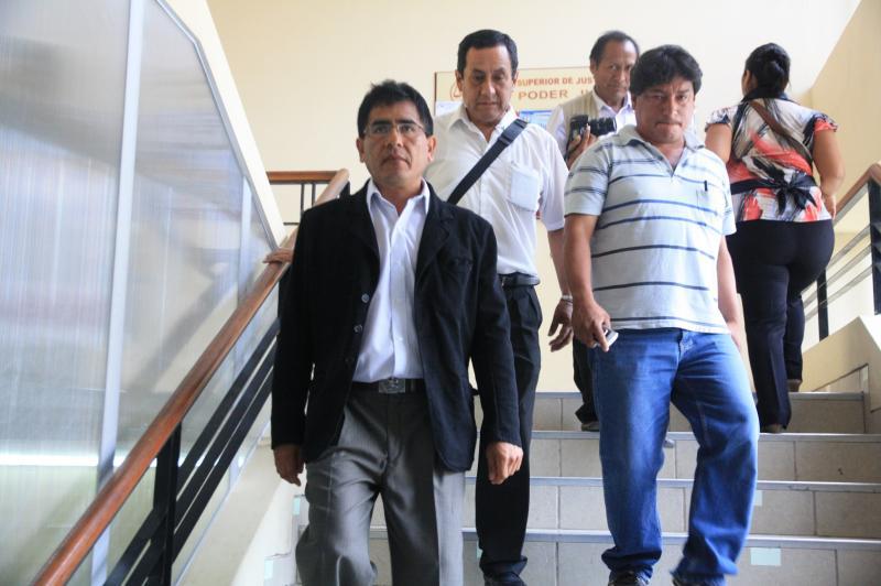 Condenan a 6 años de cárcel a Javier Castro