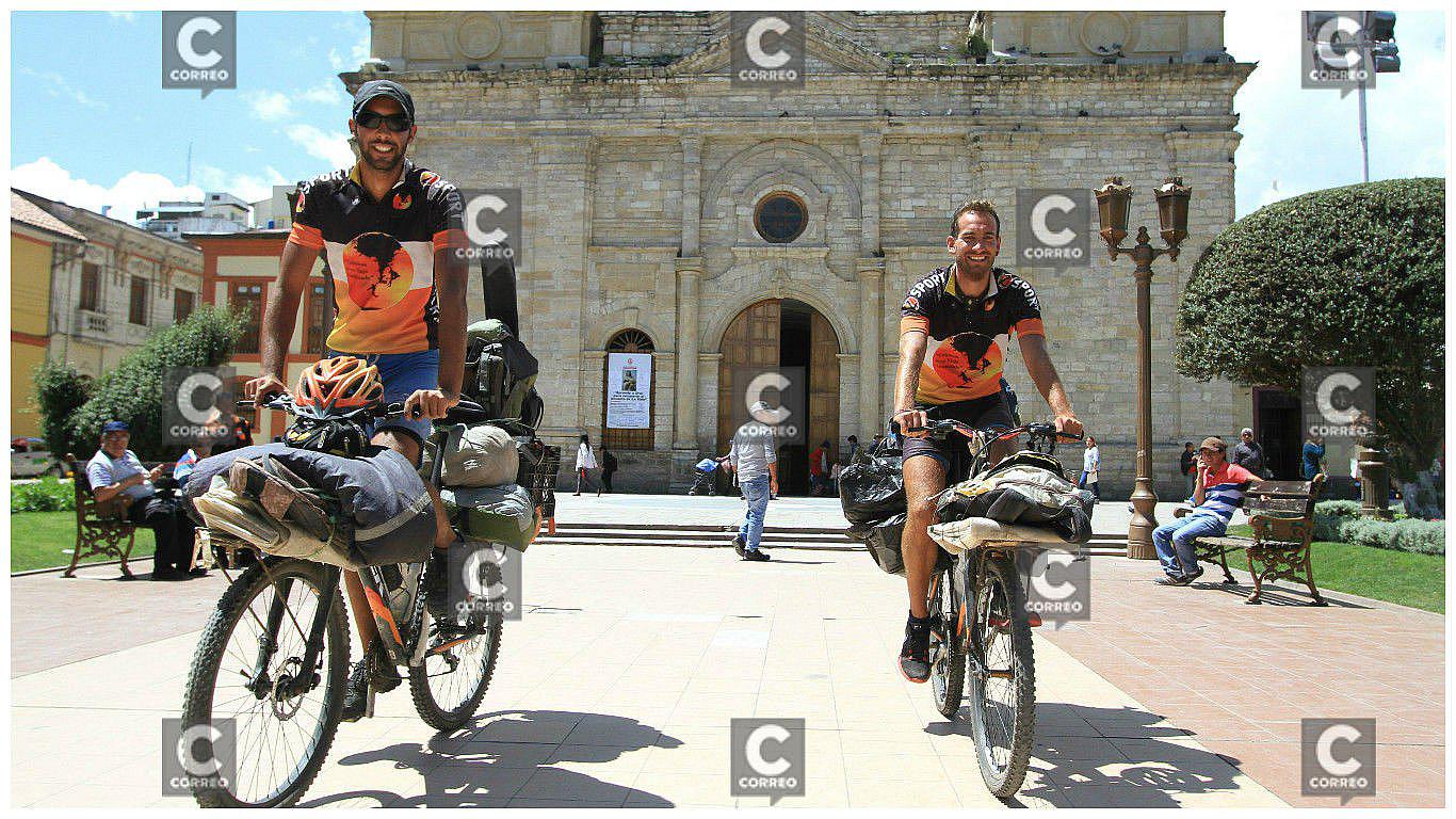 En bicicleta, argentinos recorren sudamérica  y llegan a Huancayo (VIDEO)