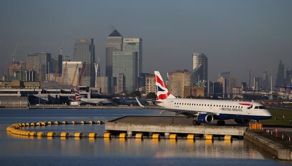 Países Bajos, Bélgica e Italia decidieron el domingo prohibir los vuelos con el Reino Unido. (Foto:  Daniel LEAL-OLIVAS / AFP)