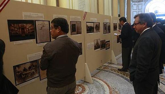 Inauguran exposición fotográfica por aniversario de la Independencia del Perú