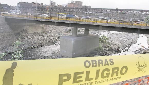 El puente Bella Unión colapsa