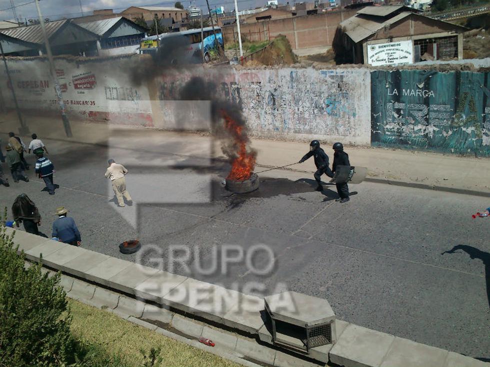 Violencia en protesta contra ley Servir: PNP usa "pinochito" para repeler a protestantes 