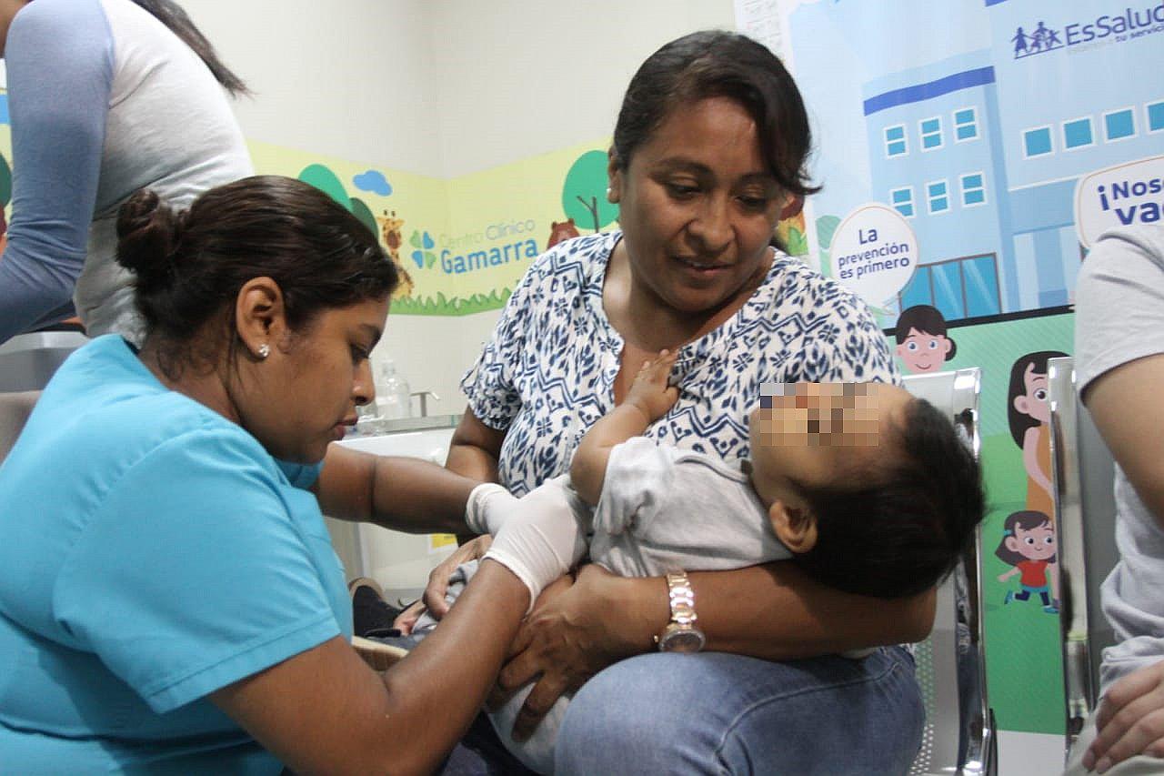 ​EsSalud inicia campaña de vacunación a más de un millón de ciudadanos (VIDEO Y FOTOS)