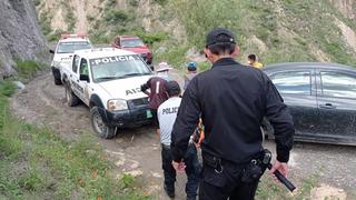 Pobladores sustraen cadáver de joven que se ahogó en río en Huancavelica