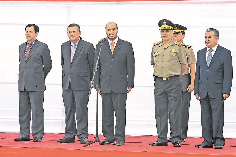 José Pérez Guadalupe: “Jefe de la PNP debe asumir liderazgo”