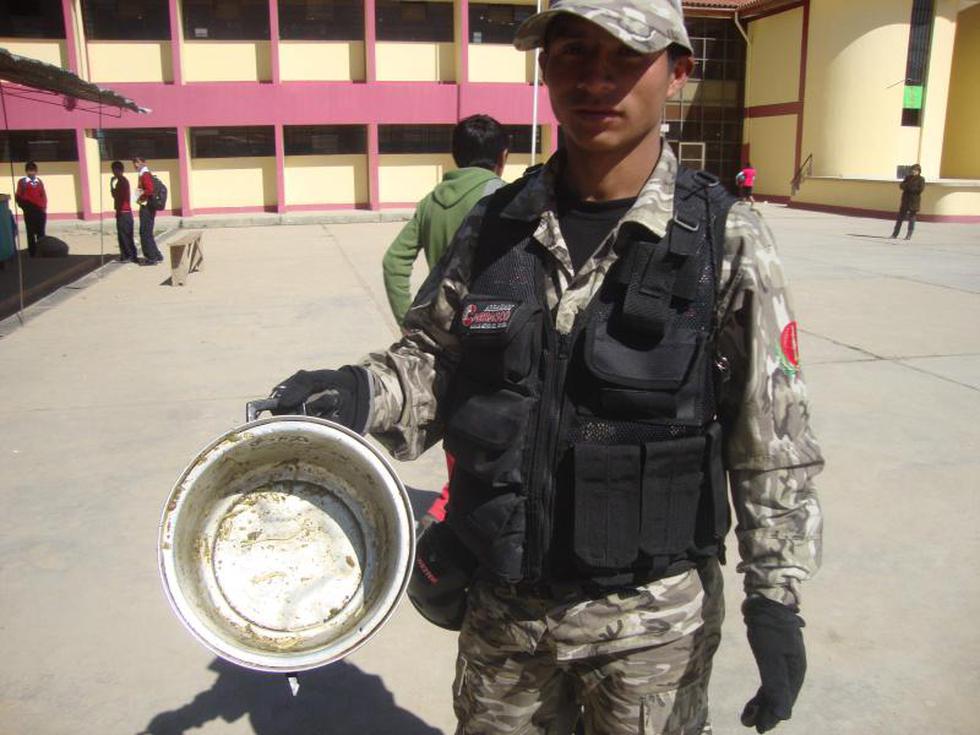 Incautan utensilios y comida en mal estado en planteles (FOTOS)