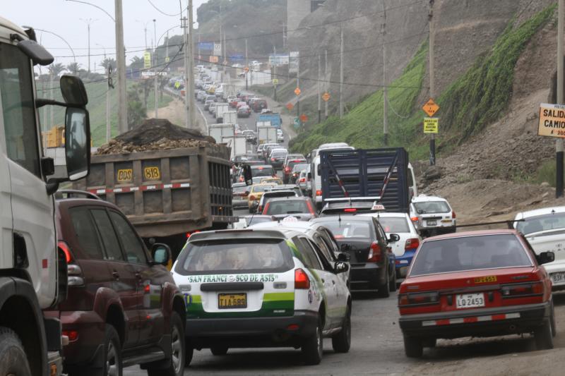 Abrirán un carril de bajada Sucre y cerrarán bajada Marbella