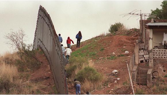 Méxicanos no desaprueban la idea que los narcotraficantes paguen el muro