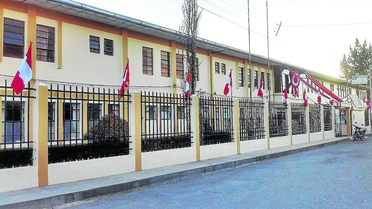 “Redess Yunguyo ha sido convertida en la chacra del actual director”