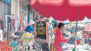 Los ambulantes se atrincheran en las vías públicas del Complejo de Mercados de Piura