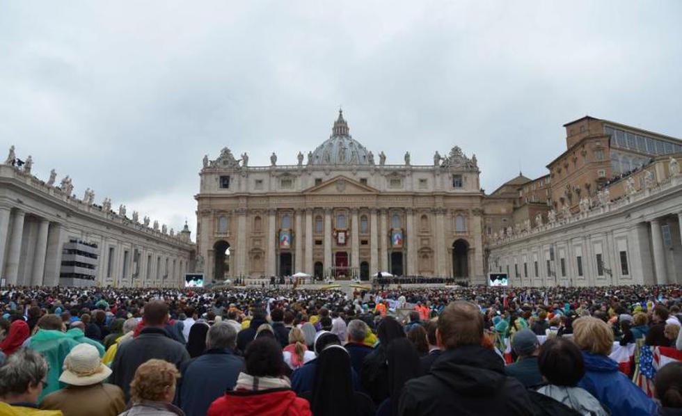 Juan Pablo II y Juan XXIII fueron proclamados santos (FOTOS)