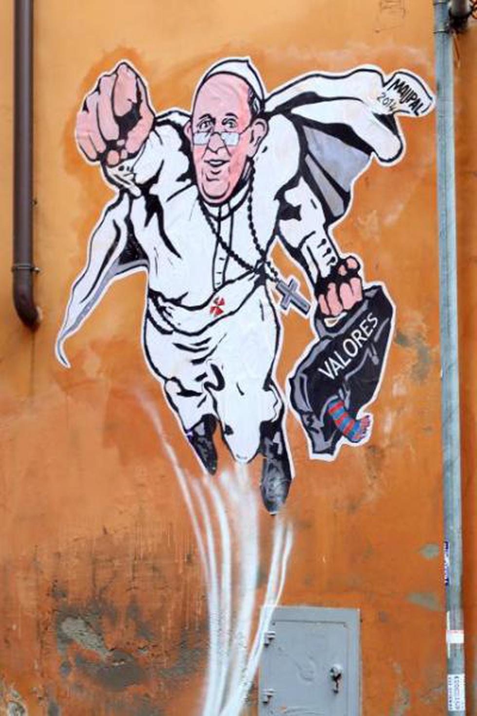 Conoce al artista que dibujó al Papa como superhéroe (FOTOS)