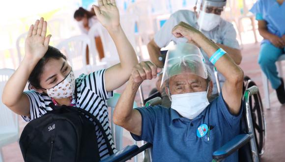 El Minsa iniciará en los próximos días la vacunación territorial y el distrito de San Juan de Lurigancho fue el primero en incluirse en la plataforma “Pongo el hombro” (Foto: Andina)