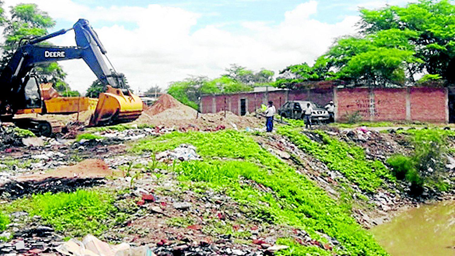 Piura: Ya realizan limpieza en tres drenes del distrito Ignacio Escudero