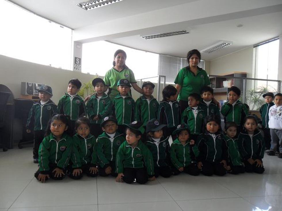 Niños de inicial visitan el diario Correo (Fotos)