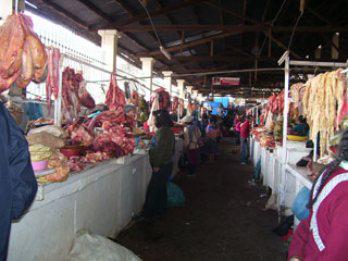 Mercado de San Pedro atrapado en el tiempo