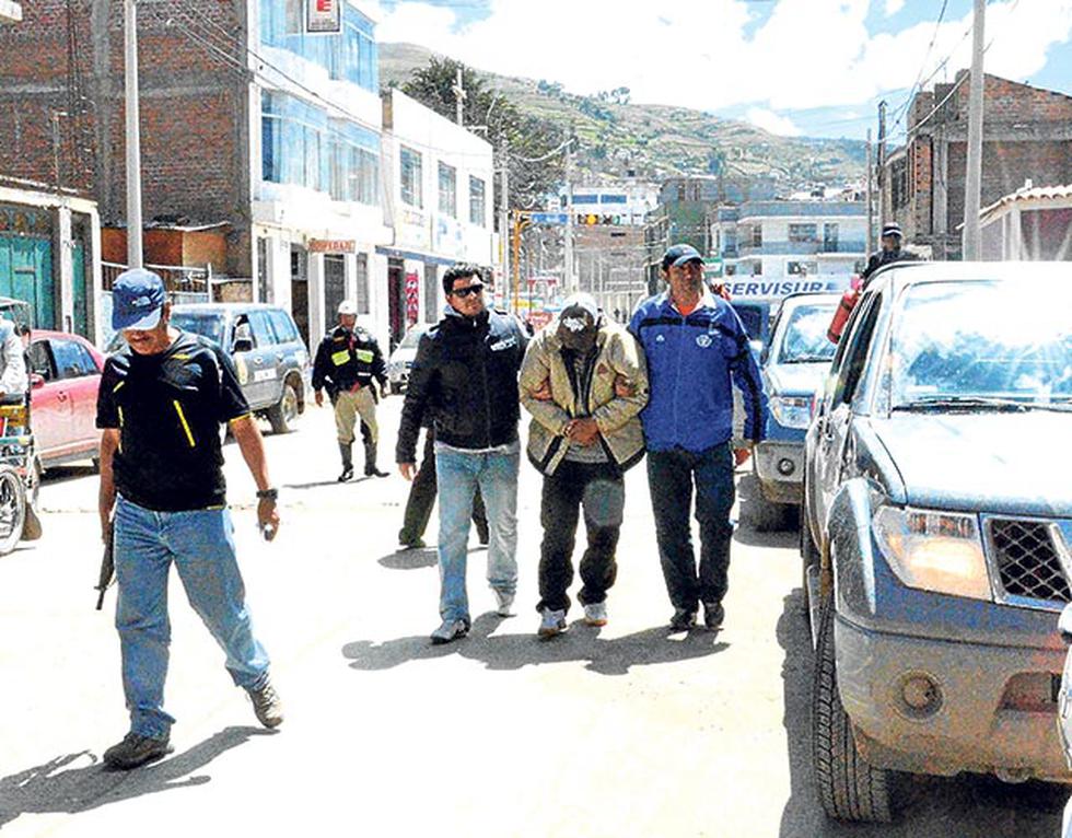 "Narcopolicías" sacaron 15 toneladas de cocaína del Perú