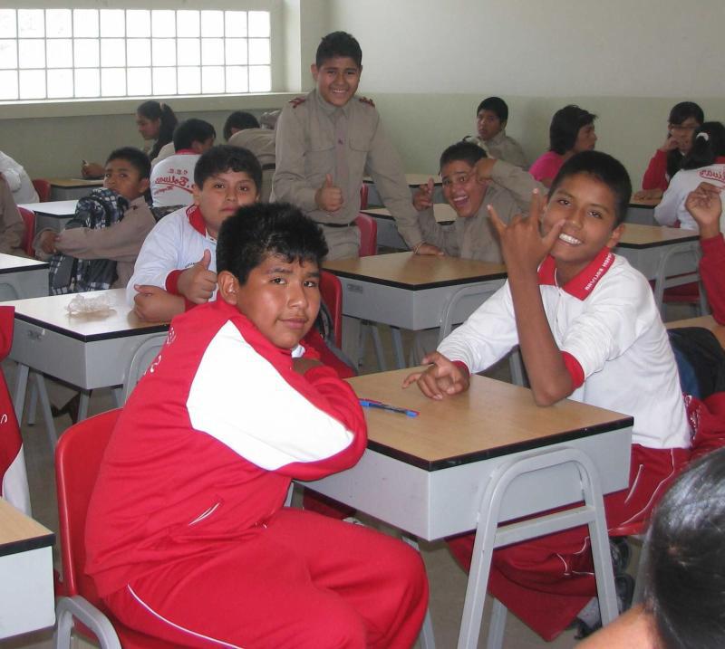 Jornada completa en 11 colegios de Moquegua